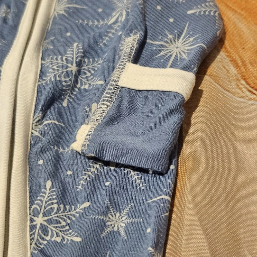 Kickee Pants Micro Preemie Bamboo Footie Sleeper 4-6 lb Blue Snowflake